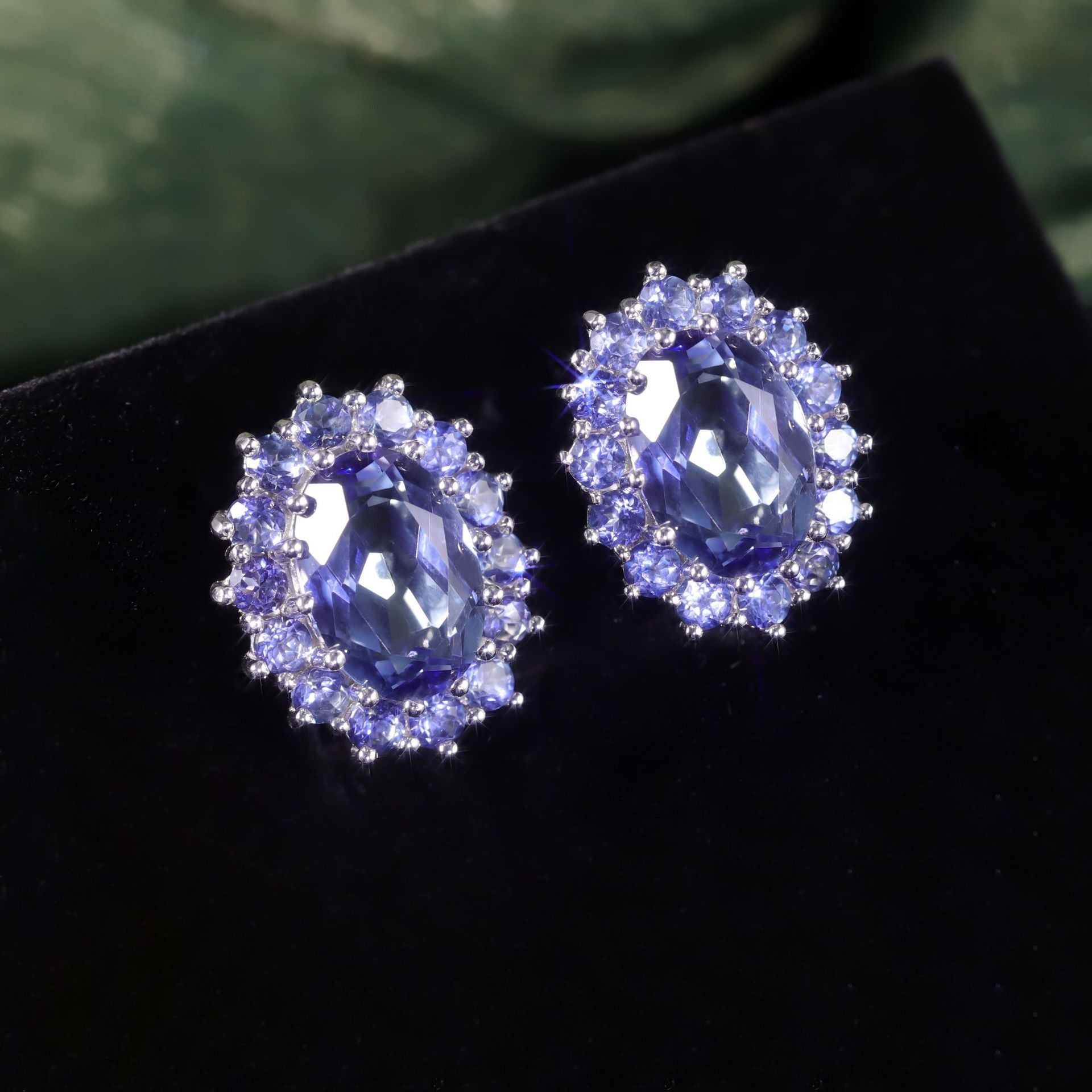 Blingrunway Sunflower Shaped Gemstone Ring