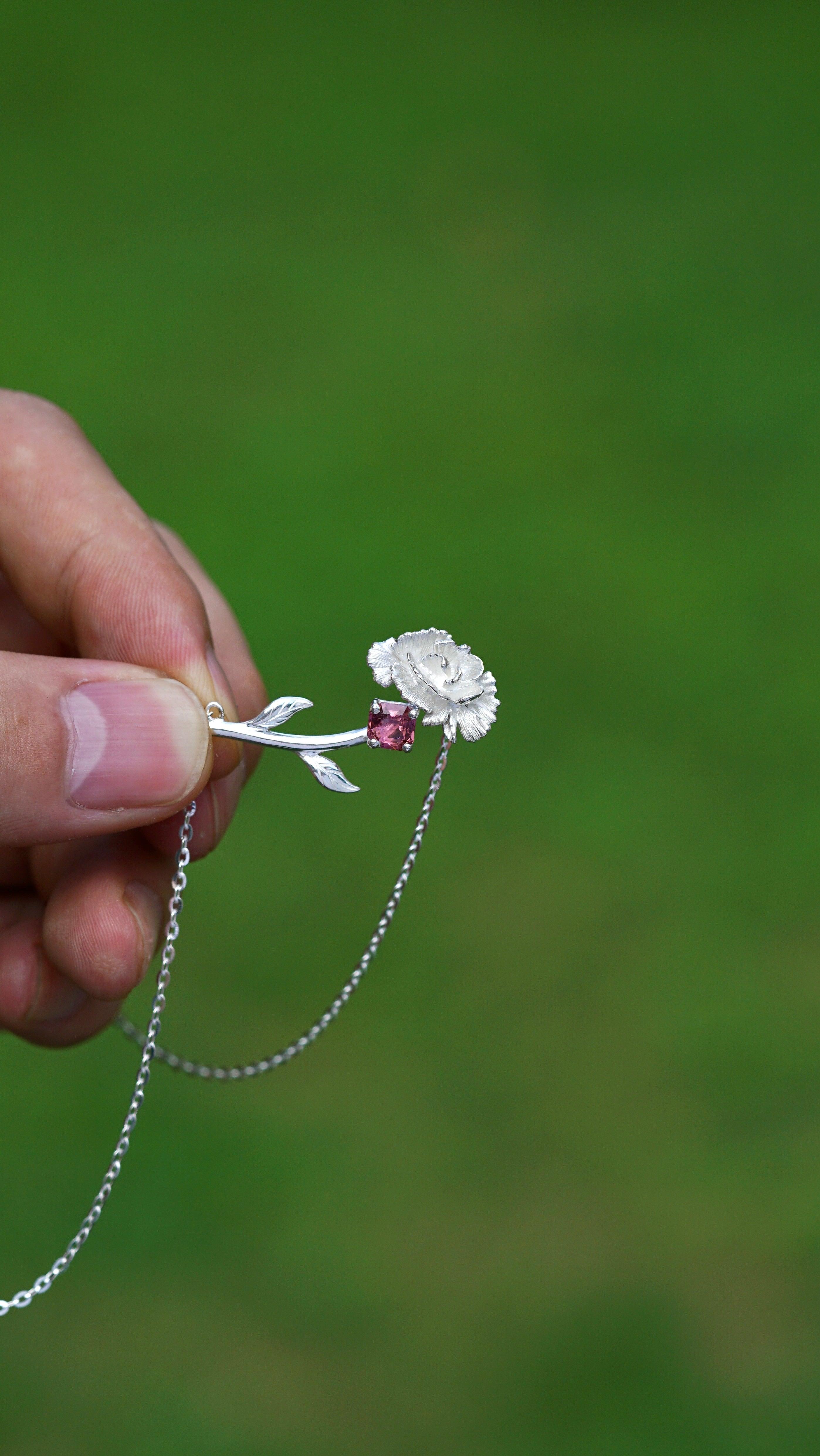 Flower language series natural tourmaline carnation design necklace