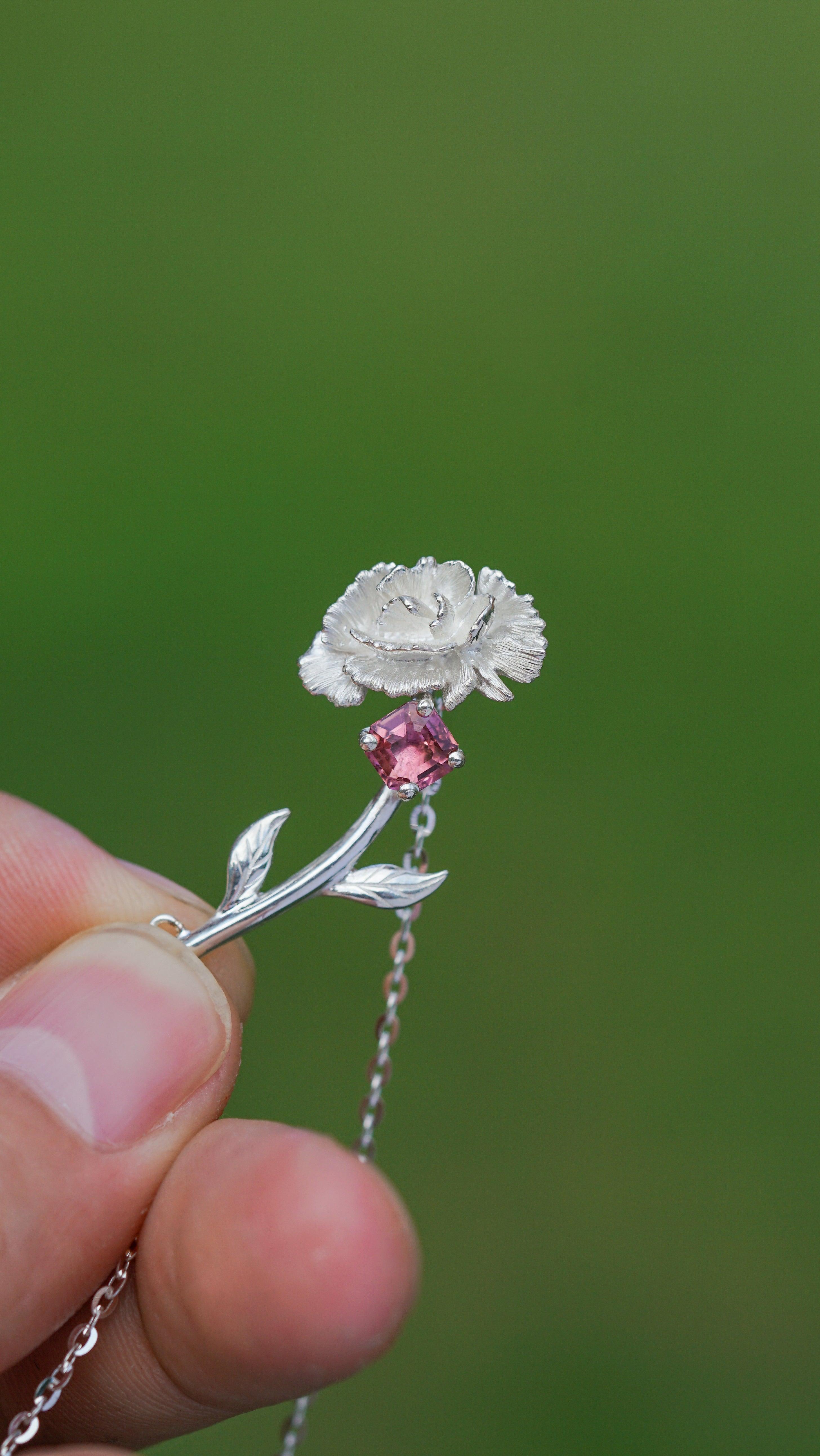 Flower language series natural tourmaline carnation design necklace