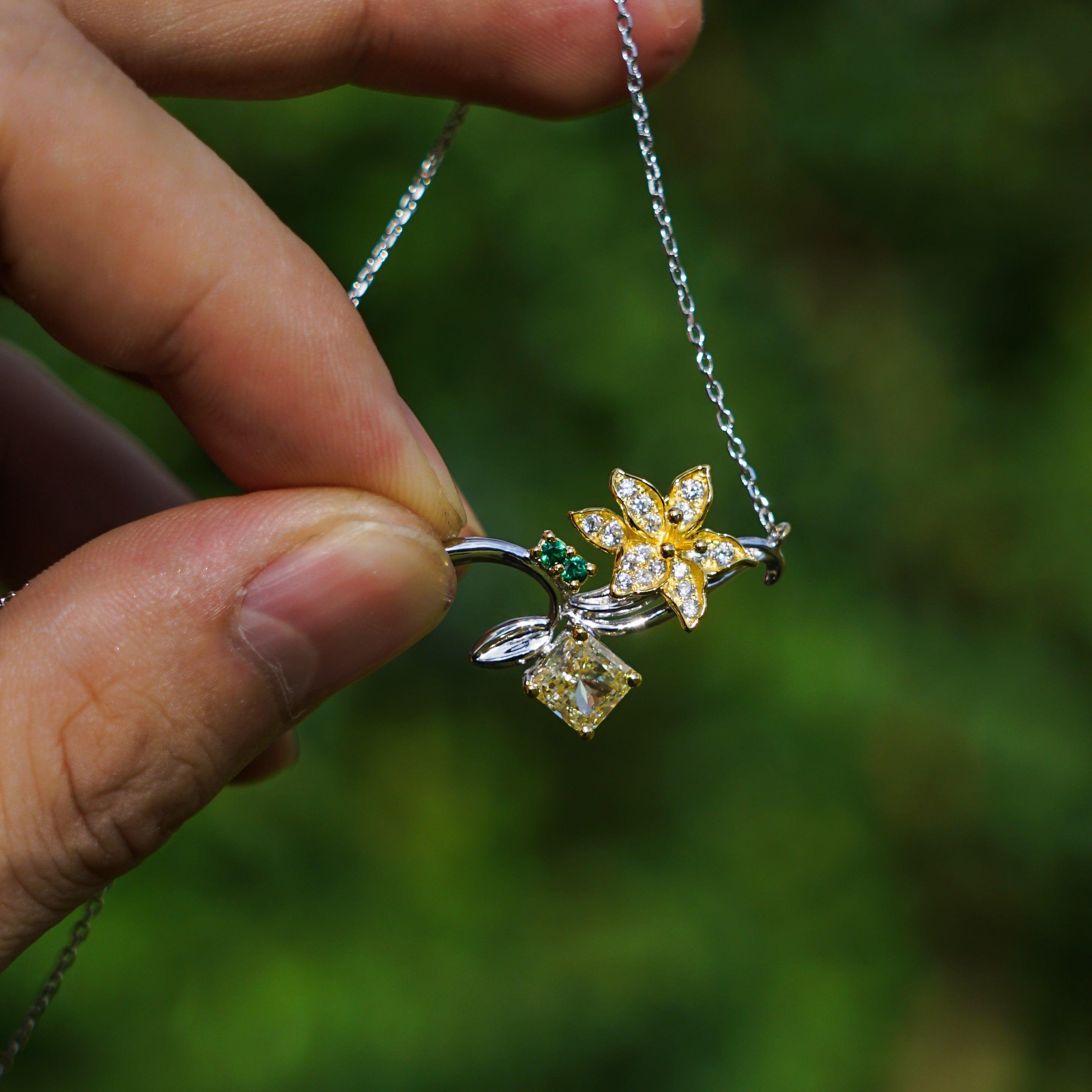 Flower Language Series Lily Necklace