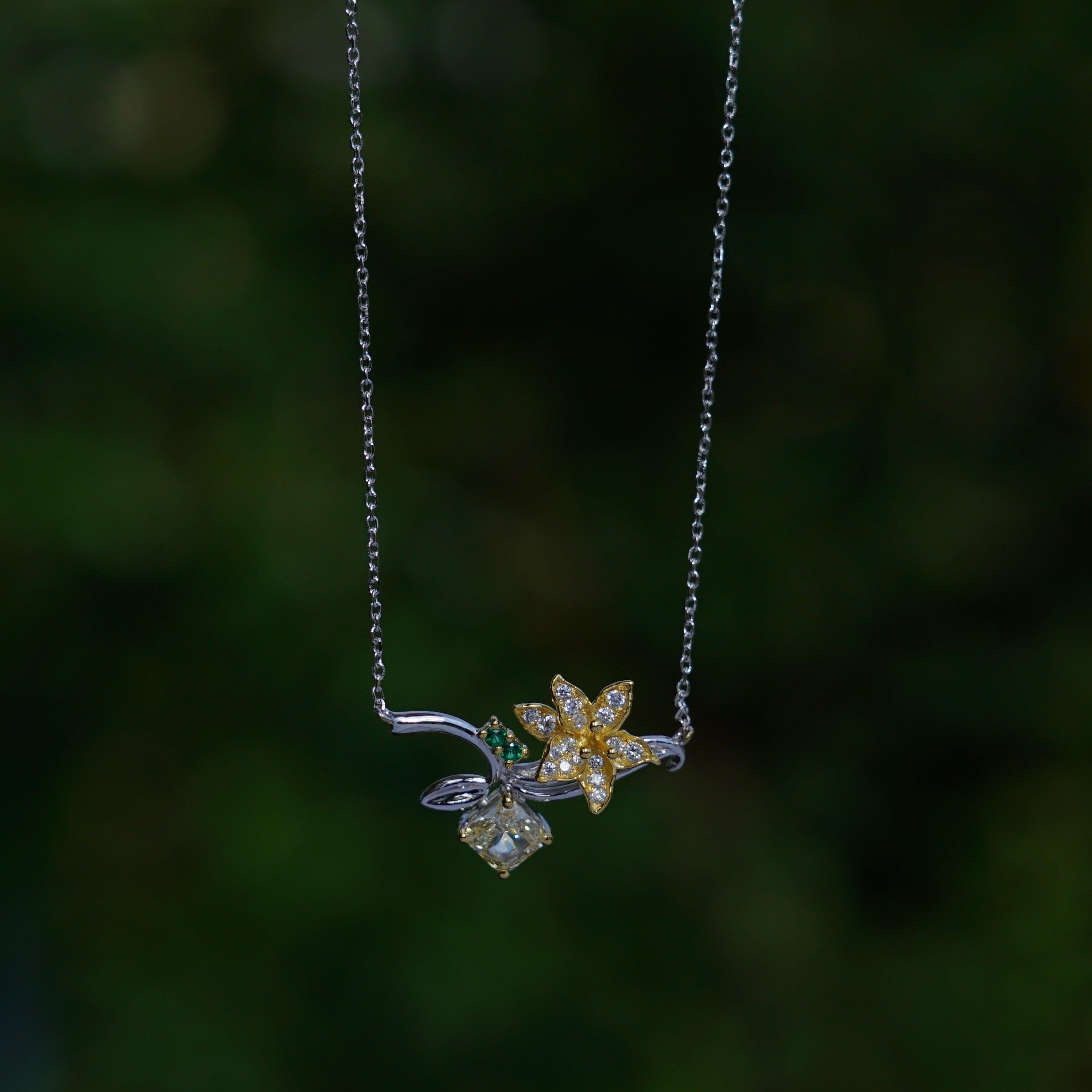 Flower Language Series Lily Necklace