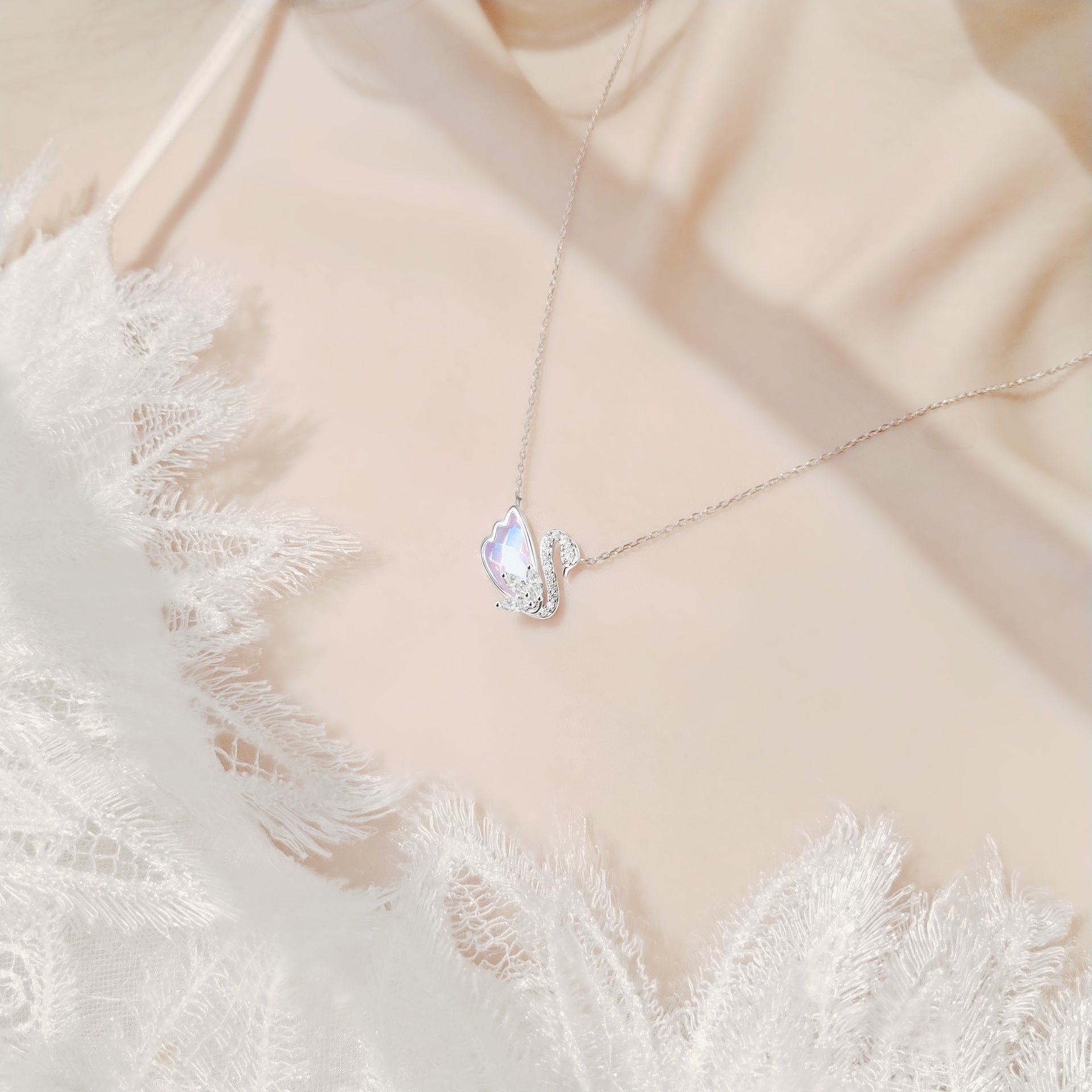 Aurora Series Swan s925 Necklace