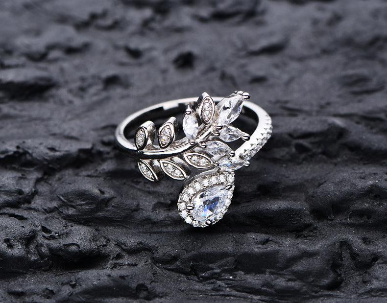 Leaf Design 925 Silver Cocktail Ring
