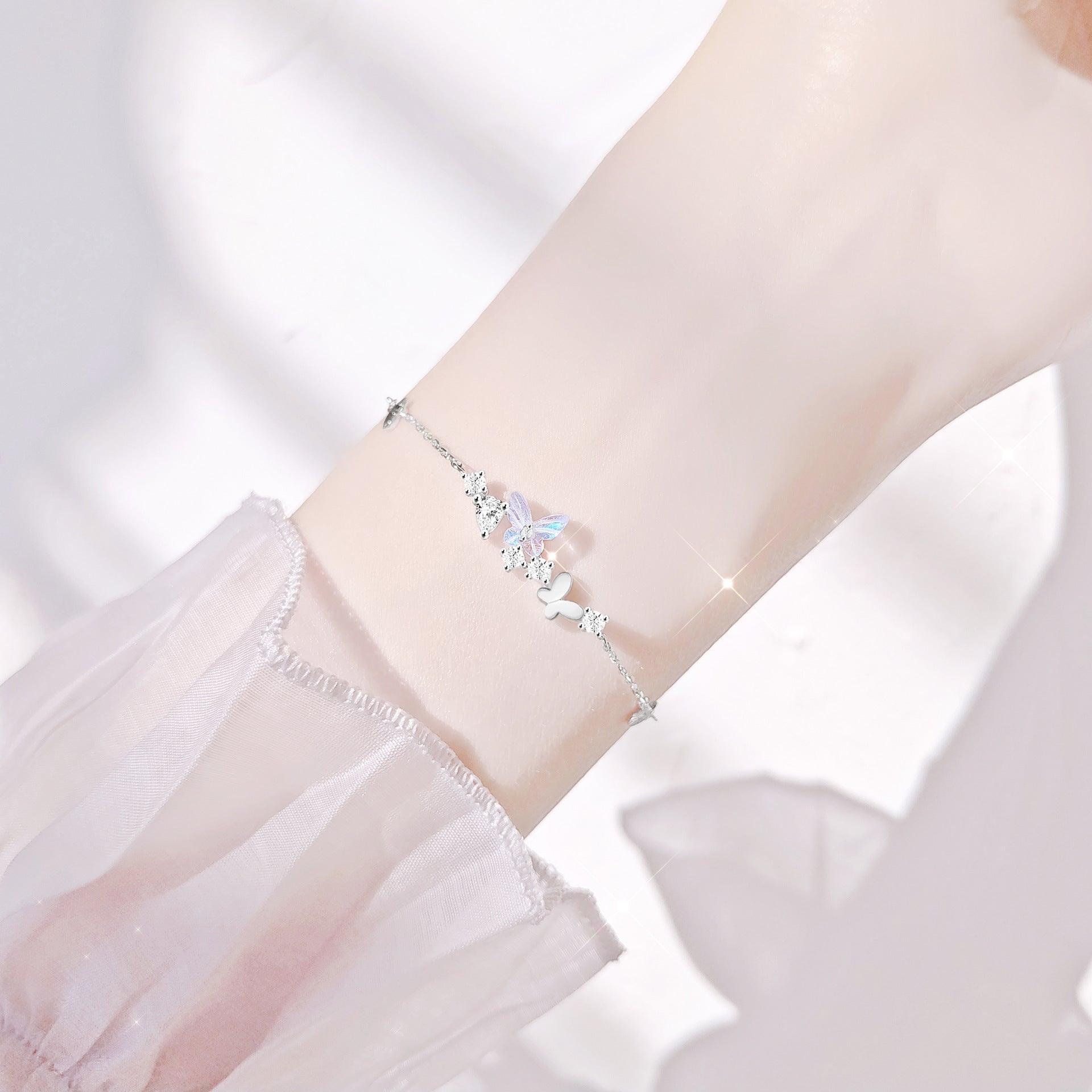 Aurora Collection Moon Garland Pendant S925 Sterling Silver Necklace